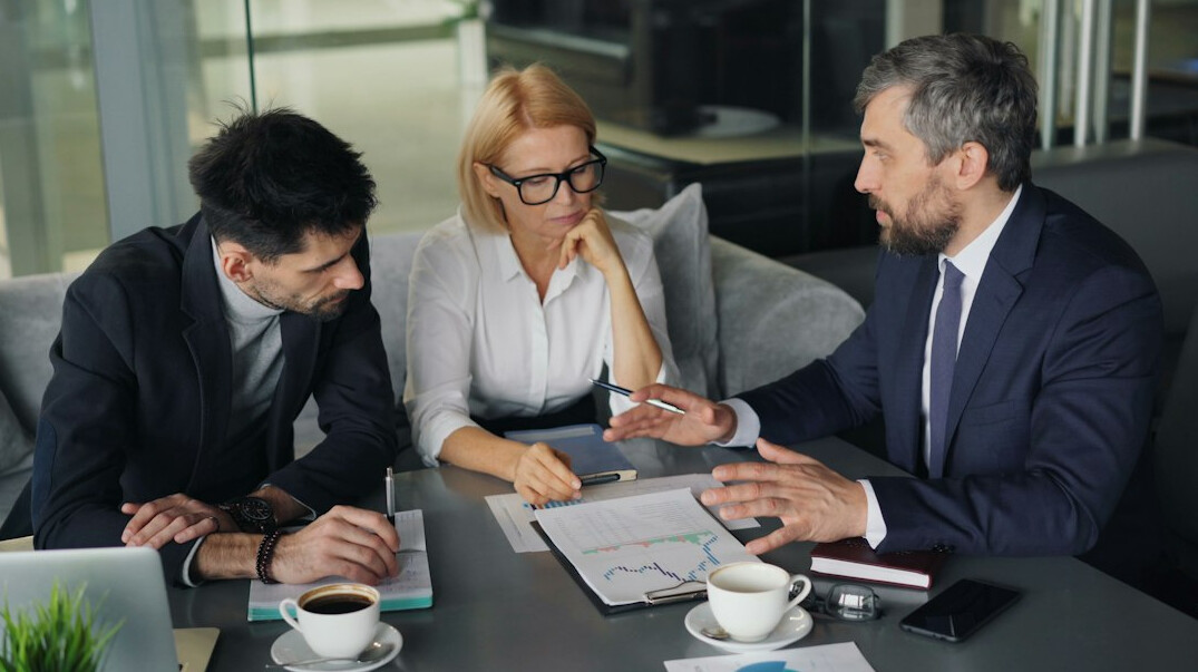 business team meeting discussion